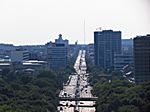Blick auf die Straße des 17. Juni - S-Bahnhof Tiergarten und Ernst-Reuter-Platz