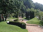 Im Themengarten - Rasenwellengarten