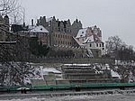 Das Schloss vom Wasser aus