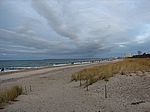 Am Strand in Richtung Ortszentrum von Warnemünde